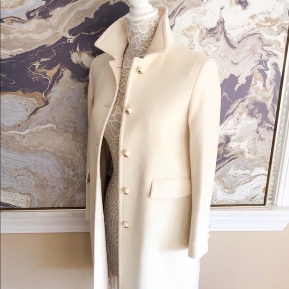 gucci coat with pearl buttons